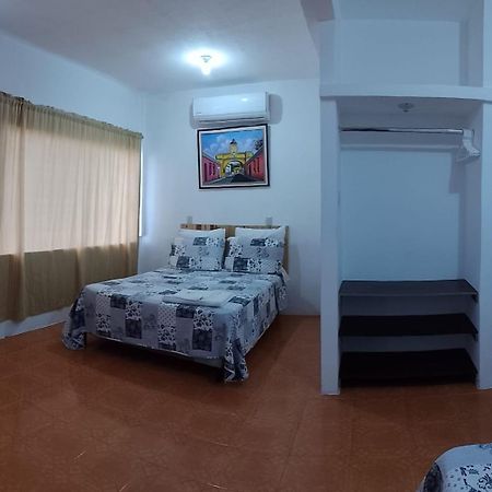 Apartamentos Mundo Maya Habitaciones Flores Zewnętrze zdjęcie